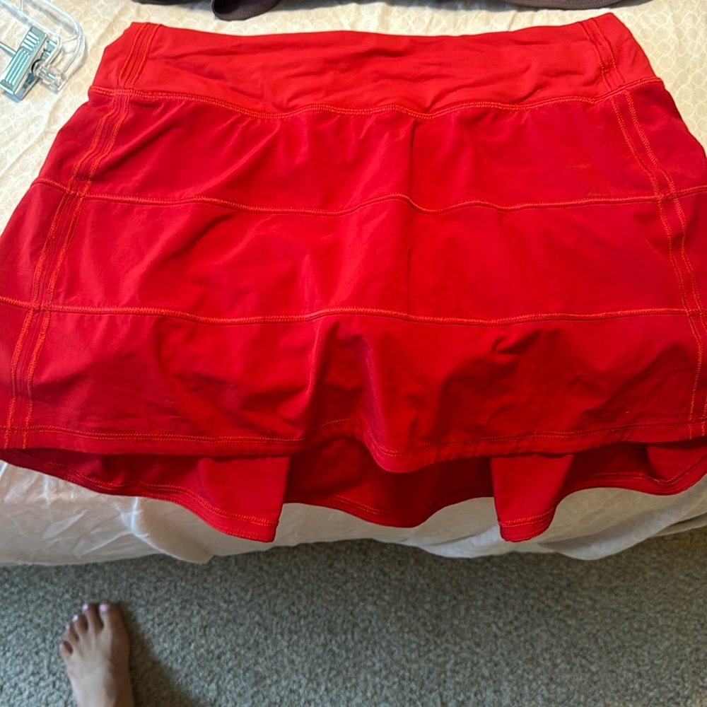 Red lululemon skirt